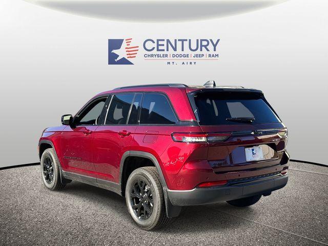 new 2025 Jeep Grand Cherokee car, priced at $37,000