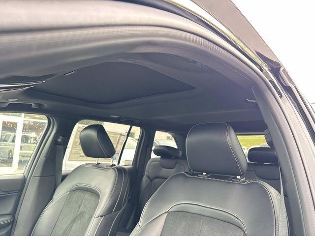 new 2025 Jeep Grand Cherokee car, priced at $35,000