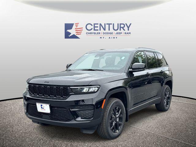 new 2025 Jeep Grand Cherokee car, priced at $35,000