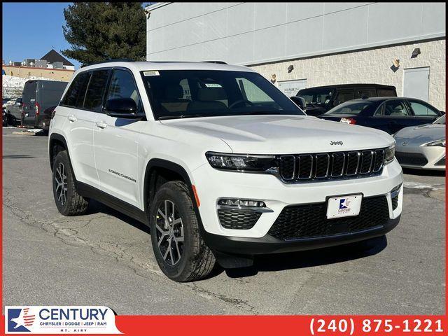 new 2025 Jeep Grand Cherokee car, priced at $49,640