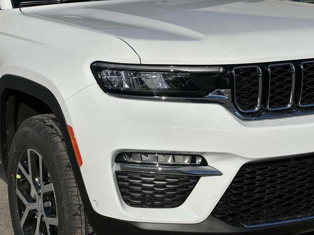 new 2025 Jeep Grand Cherokee car, priced at $49,640