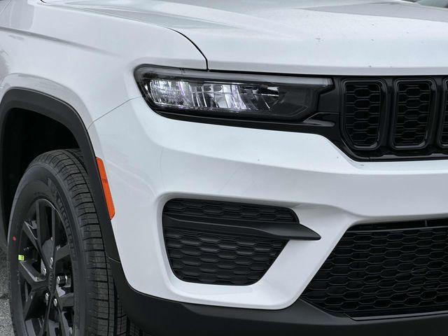 new 2025 Jeep Grand Cherokee car, priced at $44,430