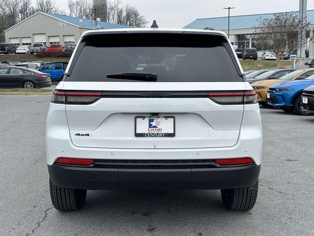 new 2025 Jeep Grand Cherokee car, priced at $44,430