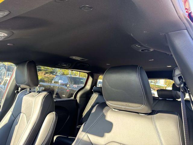 new 2026 Chrysler Pacifica car, priced at $40,000