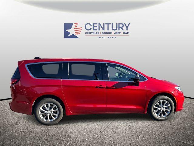 new 2026 Chrysler Pacifica car, priced at $40,000