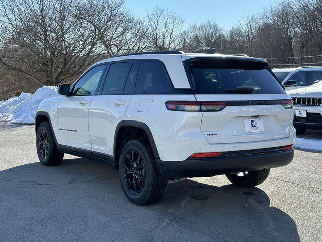 new 2025 Jeep Grand Cherokee car, priced at $43,435