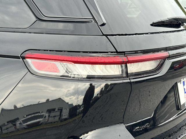 new 2025 Jeep Grand Cherokee car, priced at $38,000