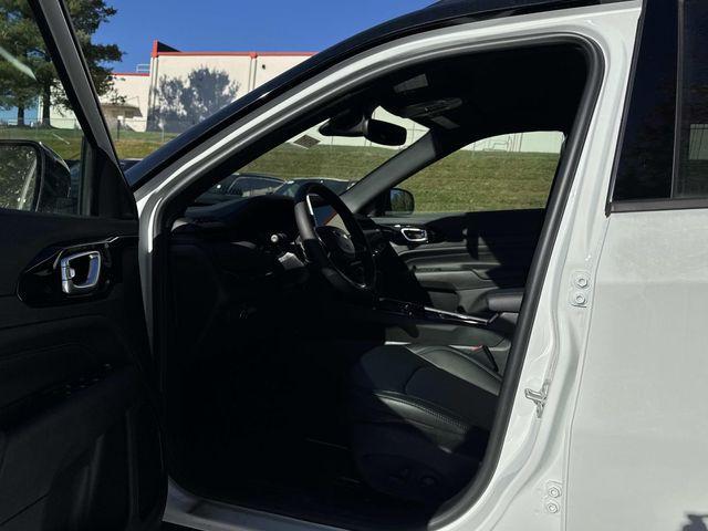 new 2026 Jeep Compass car, priced at $31,500