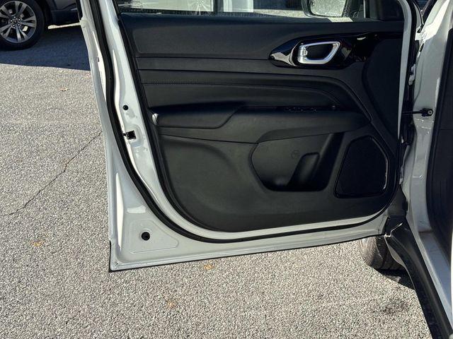 new 2026 Jeep Compass car, priced at $31,500