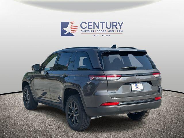 new 2025 Jeep Grand Cherokee car, priced at $37,588