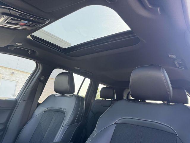 new 2025 Jeep Grand Cherokee car, priced at $37,588
