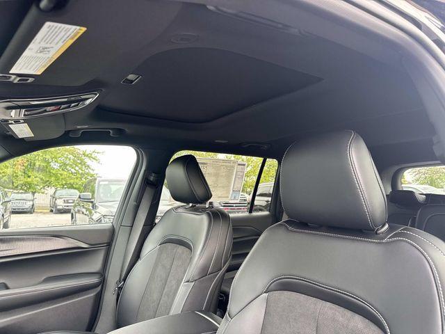 new 2025 Jeep Grand Cherokee L car, priced at $40,000