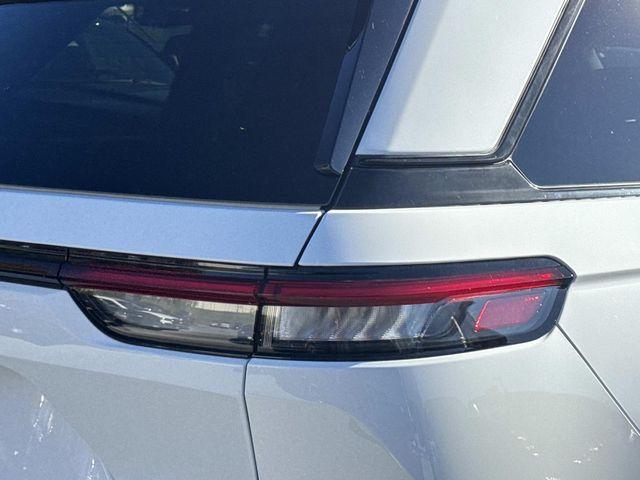 new 2025 Jeep Grand Cherokee car, priced at $36,000