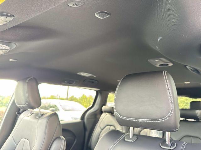 new 2026 Chrysler Pacifica car, priced at $35,000