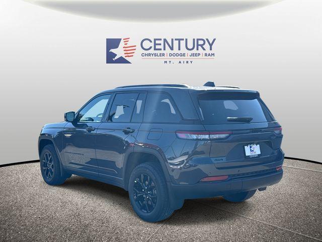new 2025 Jeep Grand Cherokee car, priced at $43,500