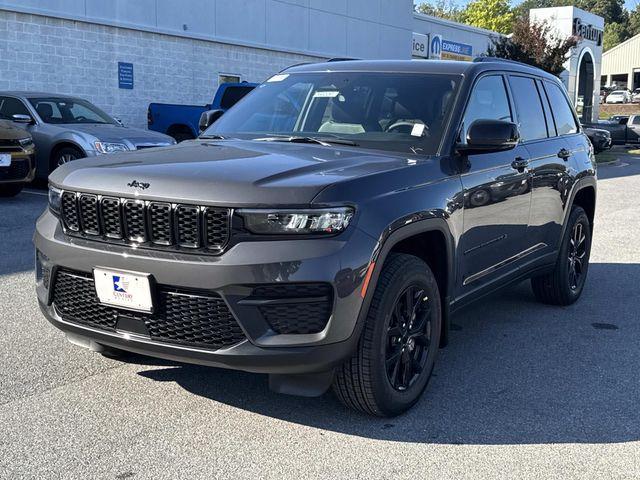 new 2025 Jeep Grand Cherokee car, priced at $43,500