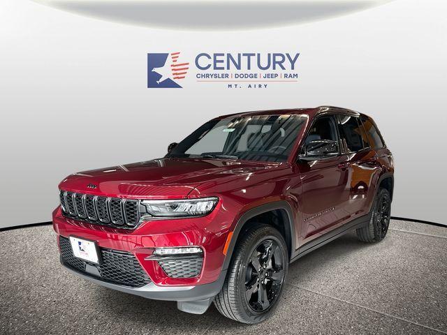 new 2025 Jeep Grand Cherokee car, priced at $44,595