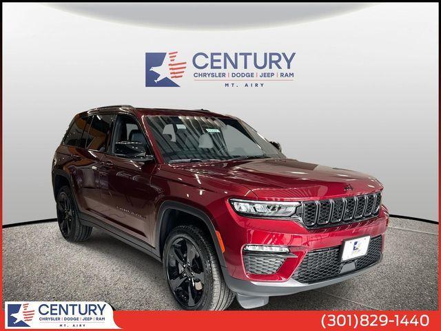 new 2025 Jeep Grand Cherokee car, priced at $44,595