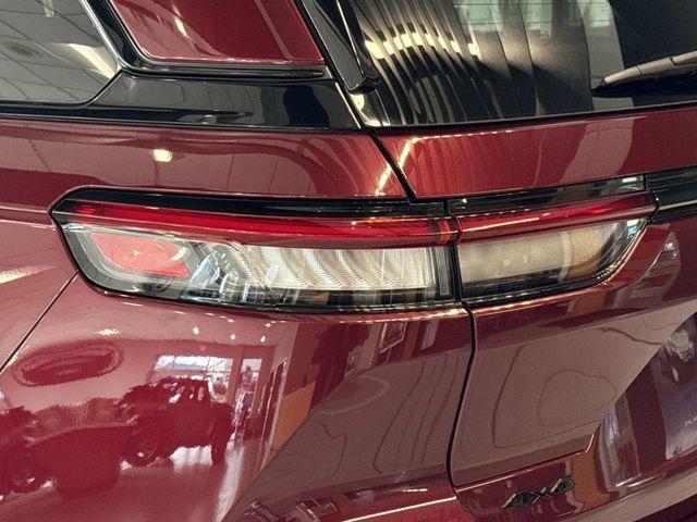 new 2025 Jeep Grand Cherokee car, priced at $44,595