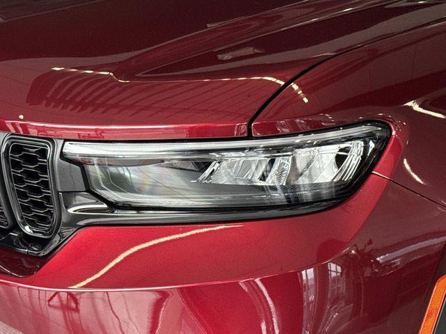 new 2025 Jeep Grand Cherokee car, priced at $44,595