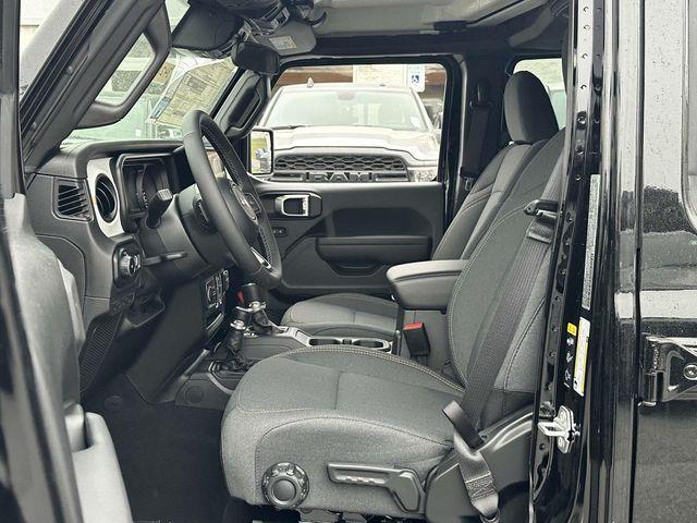new 2025 Jeep Wrangler car, priced at $43,500