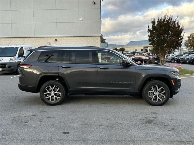 new 2024 Jeep Grand Cherokee L car, priced at $49,000