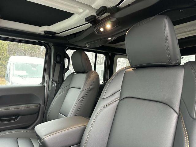 new 2025 Jeep Wrangler car, priced at $51,500