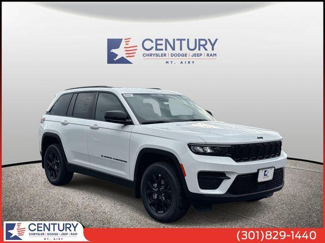 new 2025 Jeep Grand Cherokee car, priced at $39,000