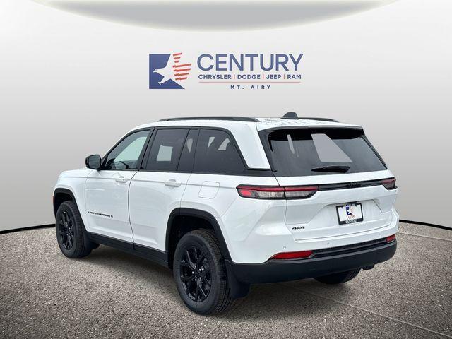 new 2025 Jeep Grand Cherokee car, priced at $36,000