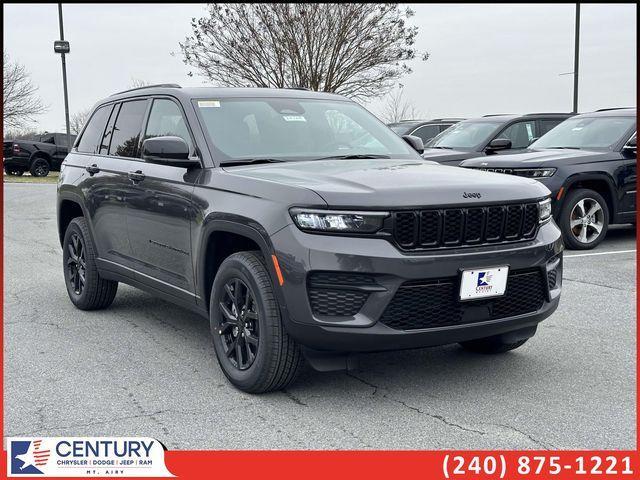 new 2025 Jeep Grand Cherokee car, priced at $45,025