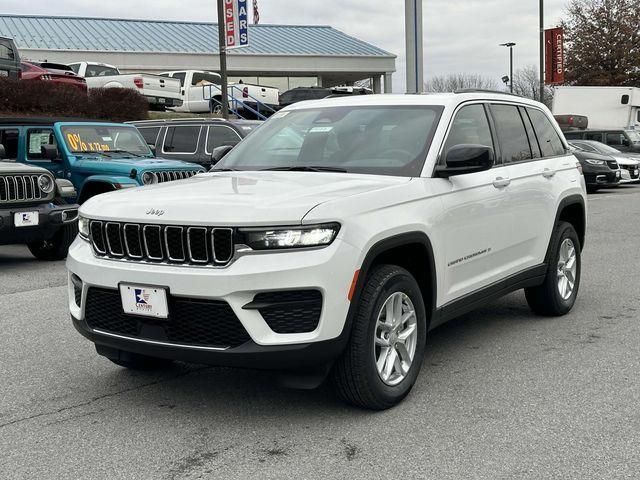 new 2025 Jeep Grand Cherokee car, priced at $39,000