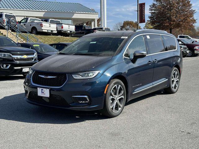 new 2025 Chrysler Pacifica car, priced at $55,620