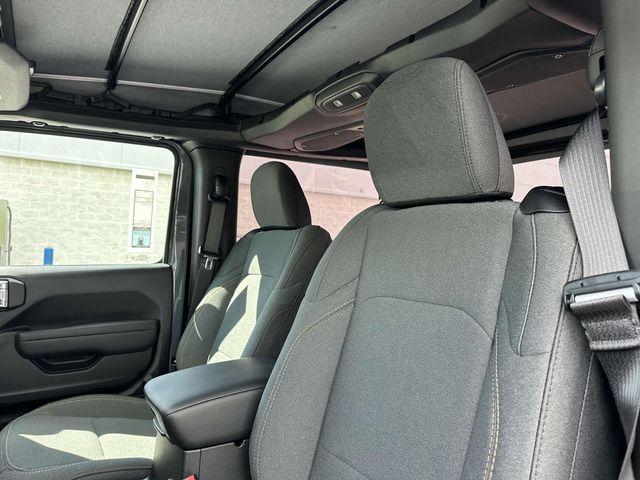 new 2025 Jeep Wrangler car, priced at $37,898