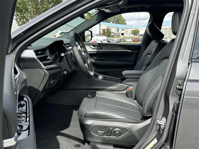 new 2024 Jeep Grand Cherokee L car, priced at $54,000