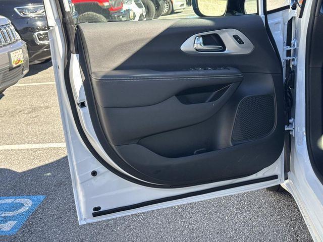 new 2026 Chrysler Pacifica car, priced at $42,000