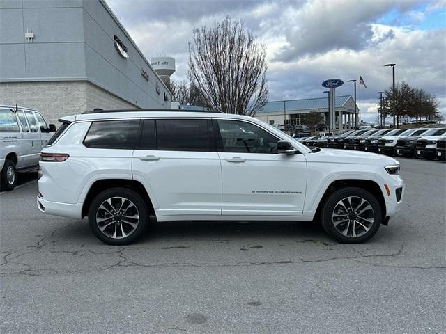 new 2024 Jeep Grand Cherokee L car, priced at $57,500