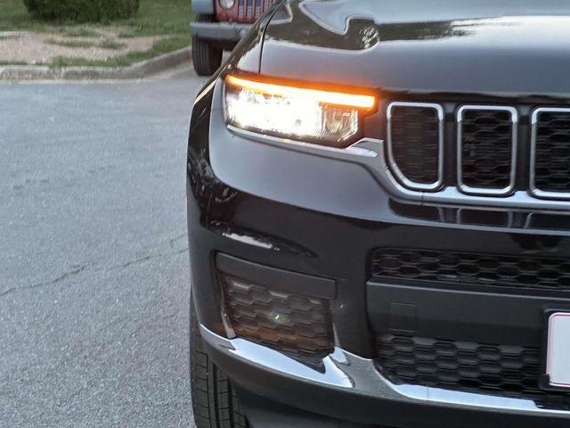 new 2024 Jeep Grand Cherokee L car, priced at $37,000