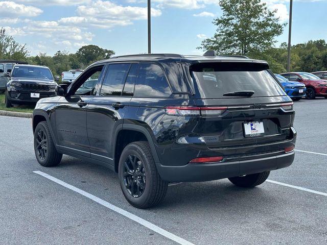 new 2024 Jeep Grand Cherokee car, priced at $39,500