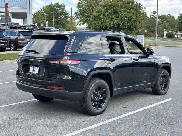 new 2024 Jeep Grand Cherokee car, priced at $39,500