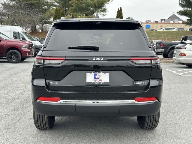 new 2025 Jeep Grand Cherokee car, priced at $50,235