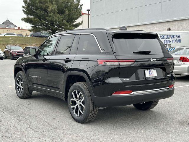 new 2025 Jeep Grand Cherokee car, priced at $50,235