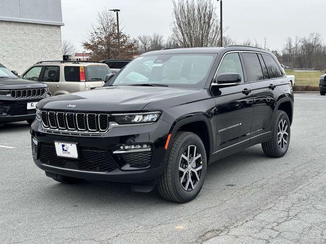 new 2025 Jeep Grand Cherokee car, priced at $50,235