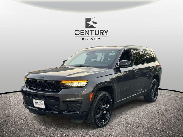 used 2022 Jeep Grand Cherokee L car, priced at $30,689