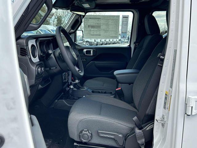 new 2025 Jeep Wrangler car, priced at $41,800