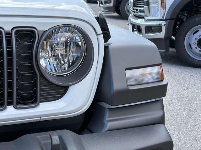 new 2025 Jeep Wrangler car, priced at $41,800
