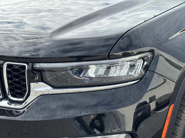 new 2025 Jeep Grand Cherokee car, priced at $46,000