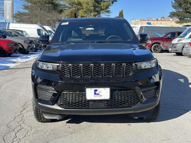 new 2025 Jeep Grand Cherokee car, priced at $42,500