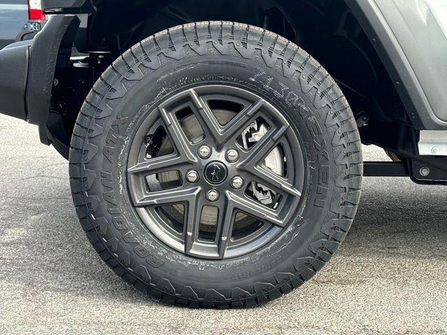 new 2025 Jeep Wrangler car, priced at $43,499