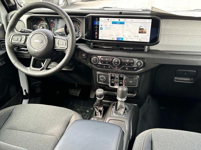 new 2025 Jeep Wrangler car, priced at $43,499