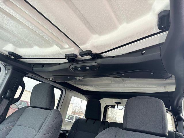 new 2025 Jeep Wrangler car, priced at $43,499
